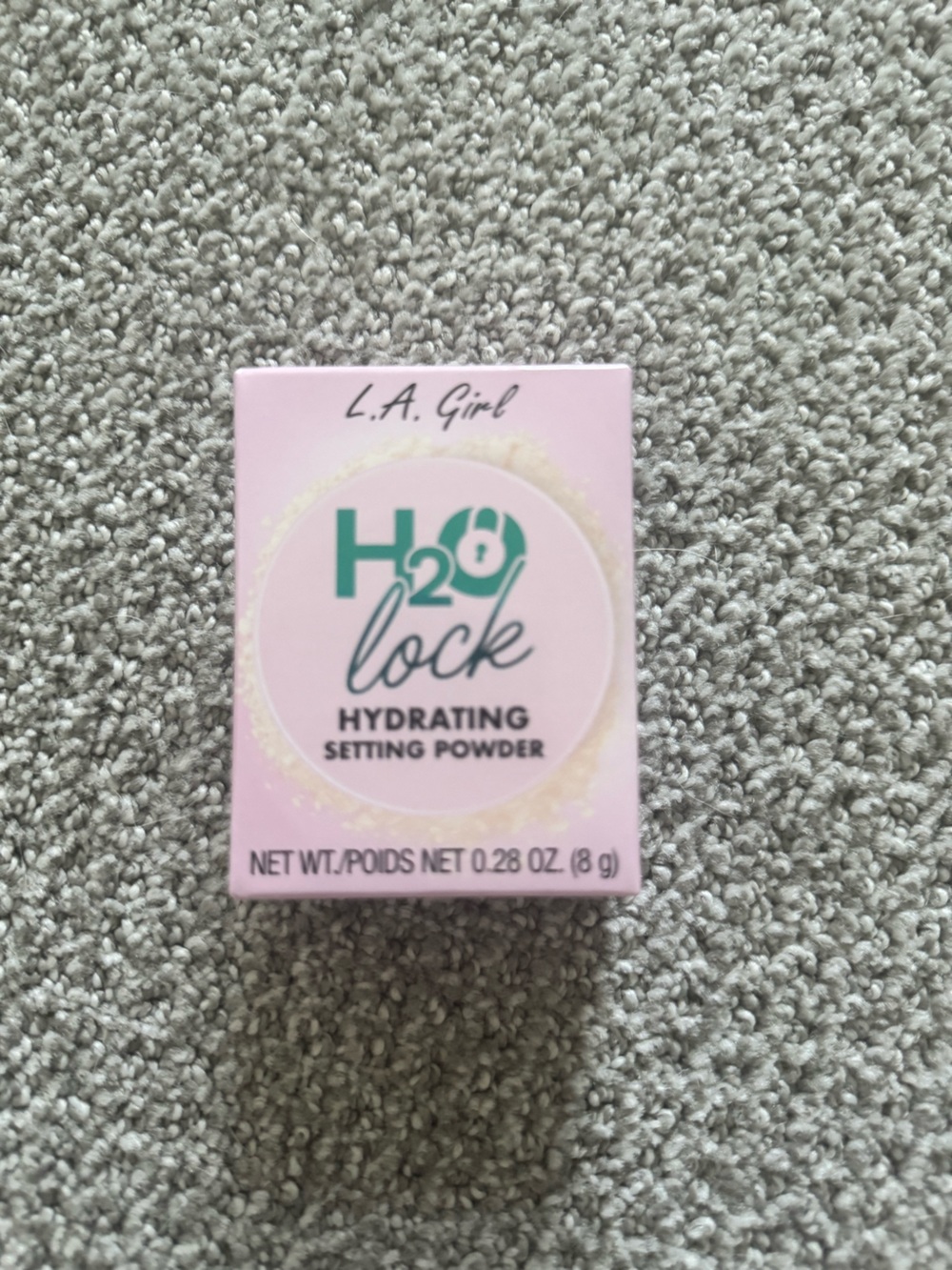 LA Girl H2O Lock Hydrating Setting Powder - Light Pink Box